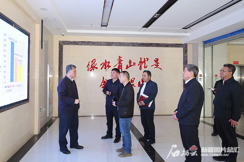 馬興瑞在自治區(qū)林業(yè)和草原局調(diào)研
